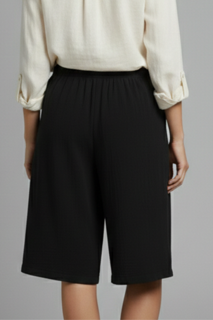 Bente | Ontspannen Dames Korte Broek Met Knopen