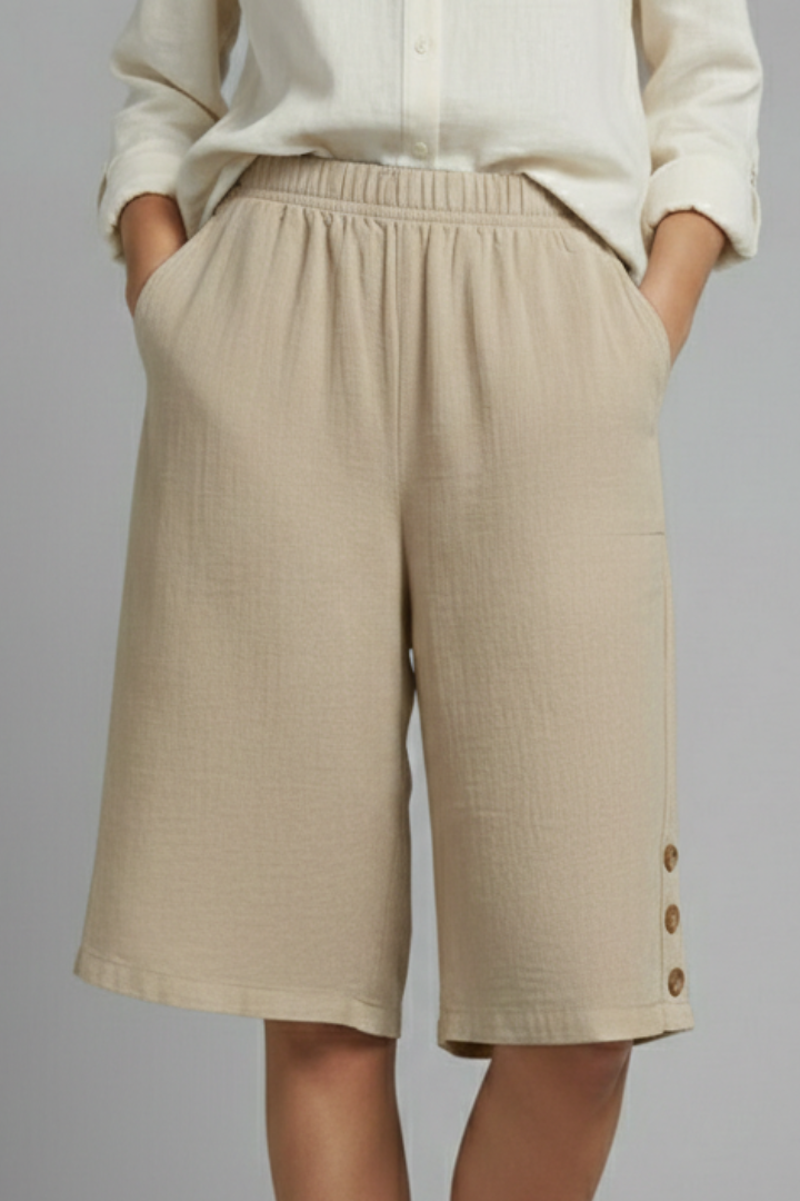 Bente | Ontspannen Dames Korte Broek Met Knopen